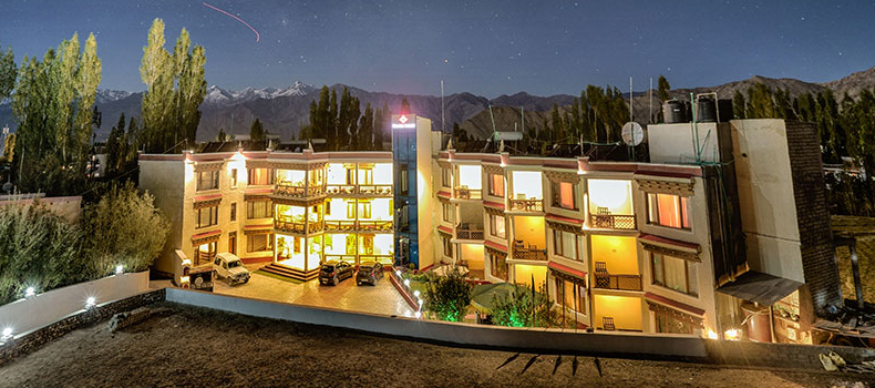 Deluxe Hotels In Ladakh