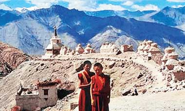 Experience Ladakh in Ladakh Tour Packagbes